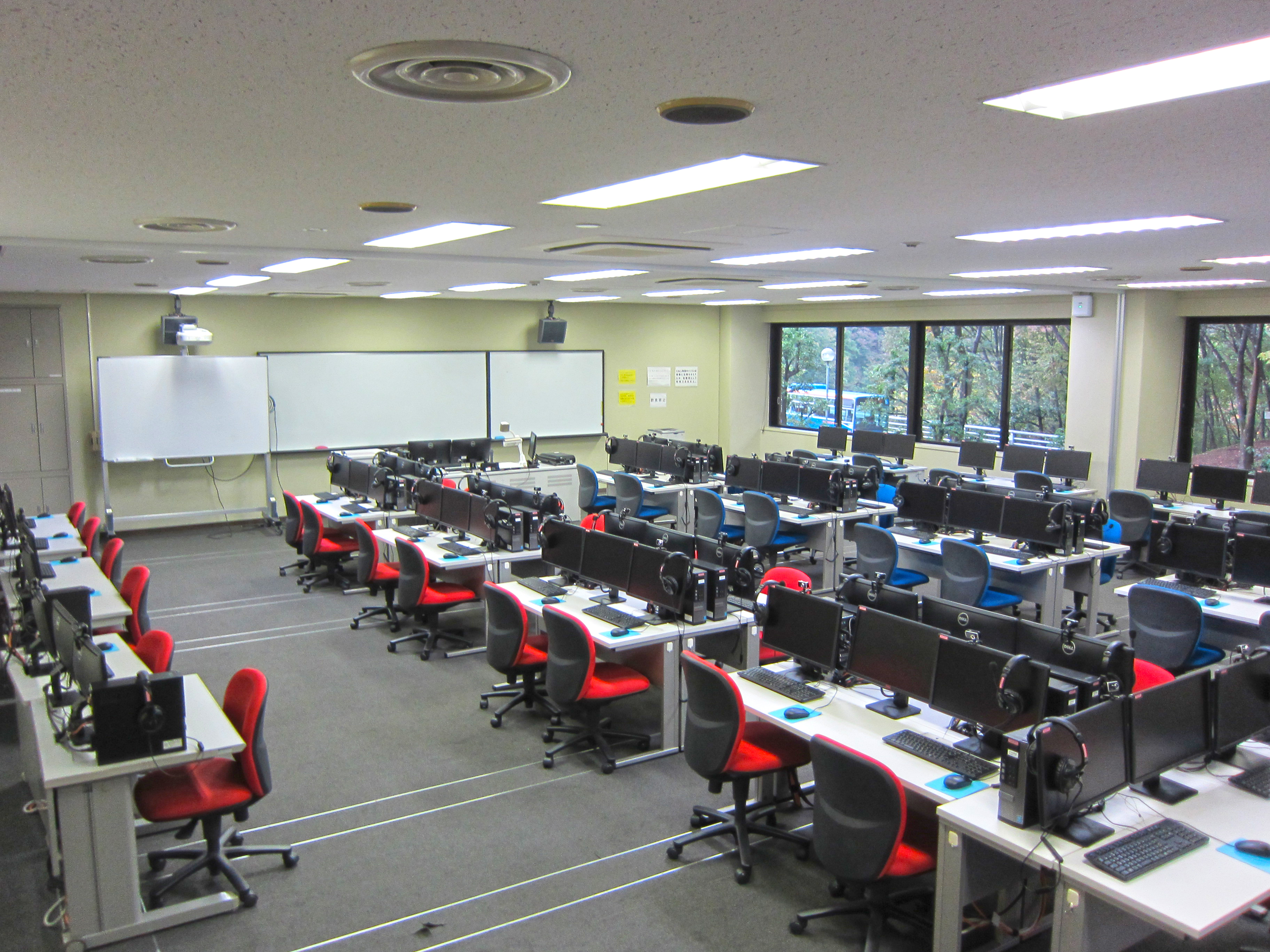 総合棟｜施設紹介｜法政大学 教室設備ガイド