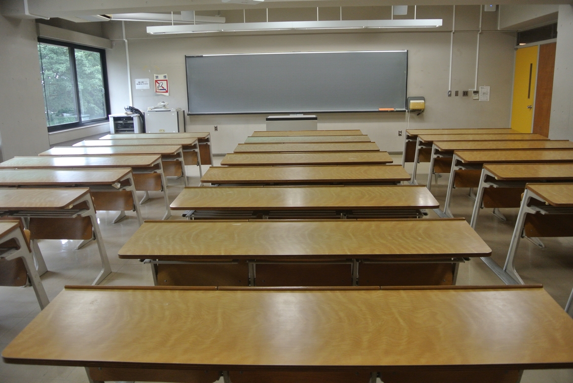 社会学部棟｜施設紹介｜法政大学 教室設備ガイド